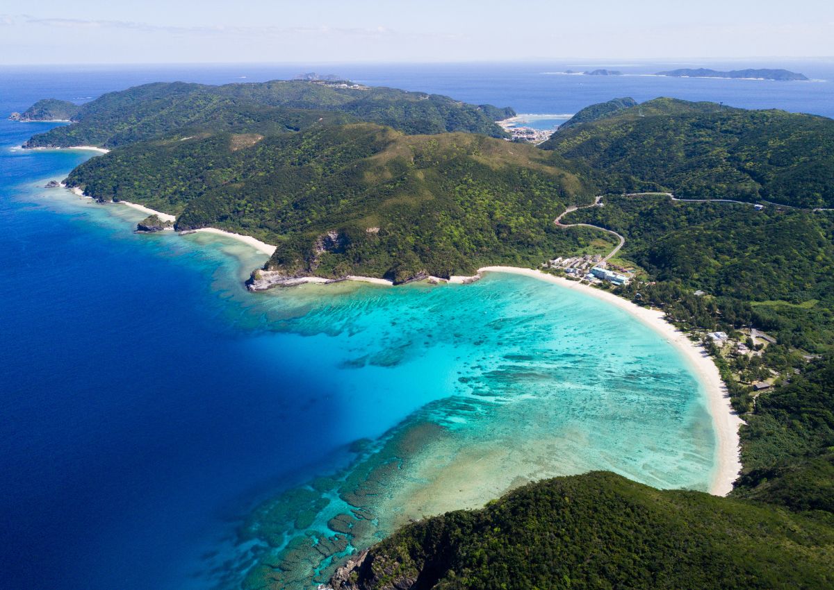 Norra ön Okinawa och havet, Japan