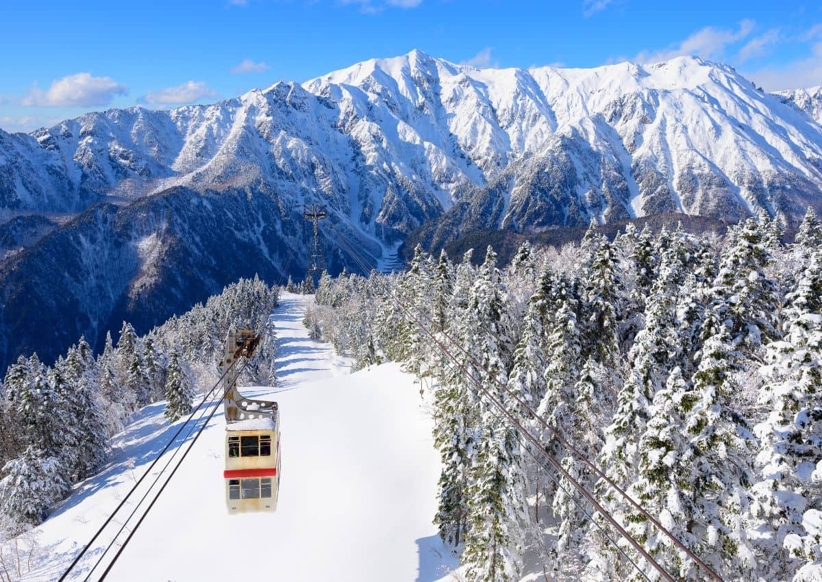 Shin-Hotaka linbana på Mt Hotaka vintertid, Nagano