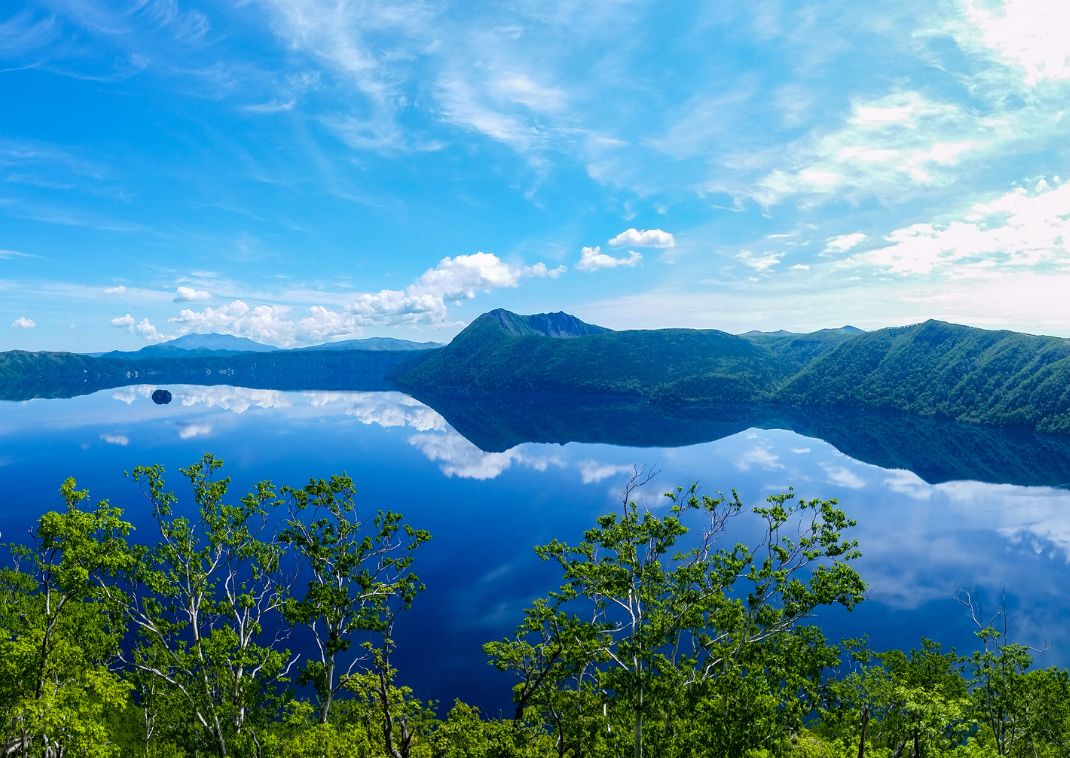  Vacker utsikt över Lake Mashu, Japan