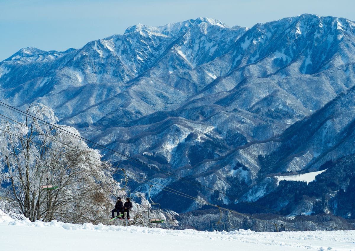 Skidorten Iwatake i Hakuba under vintern, Japan