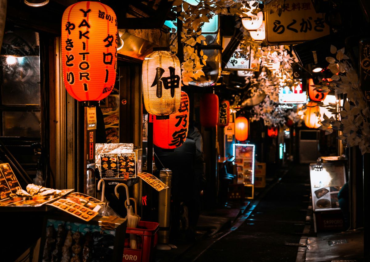 Izakaya med lyktor