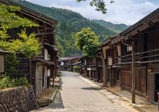 Historiska trähus i Tsumago-Juku