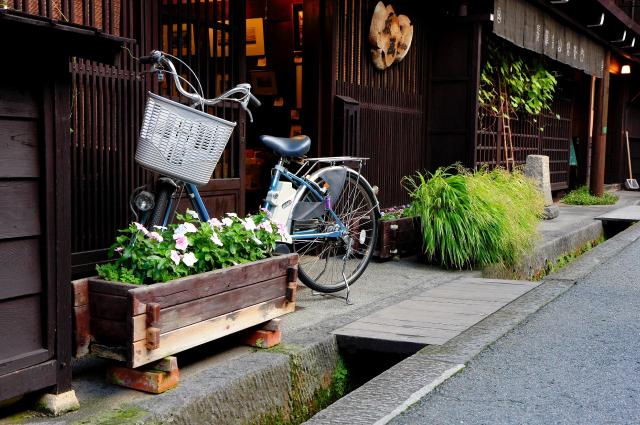 Gatorna i Takayama