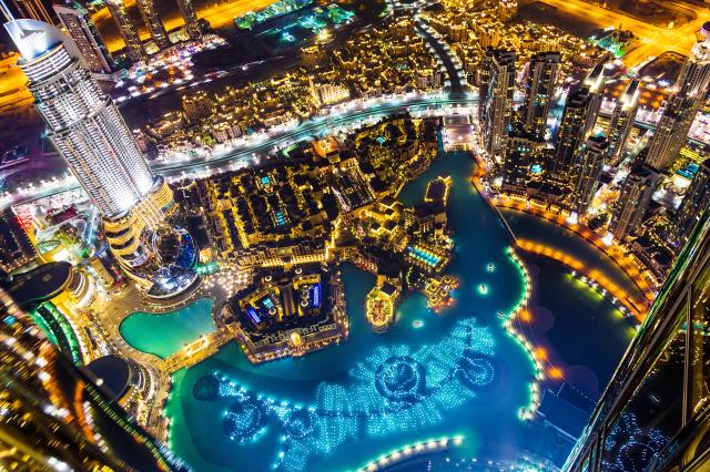 Närbild av Dubai centrum på natten, Dubai 