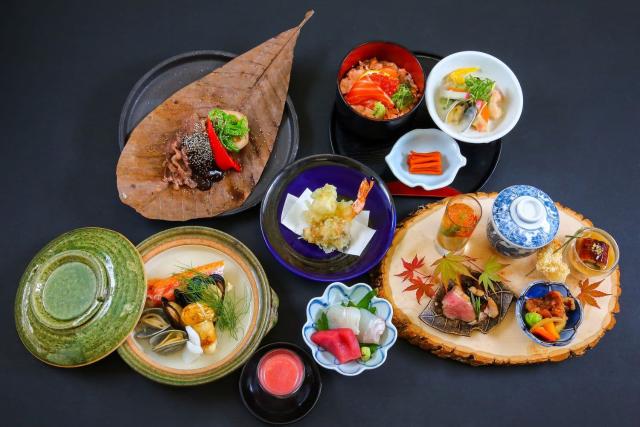 Säsongsbaserad kaiseki-middag på ett ryokan