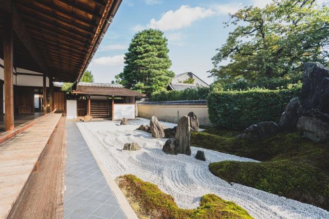 Zen-stensträdgård i Daitoku-ji Temple, Kyoto