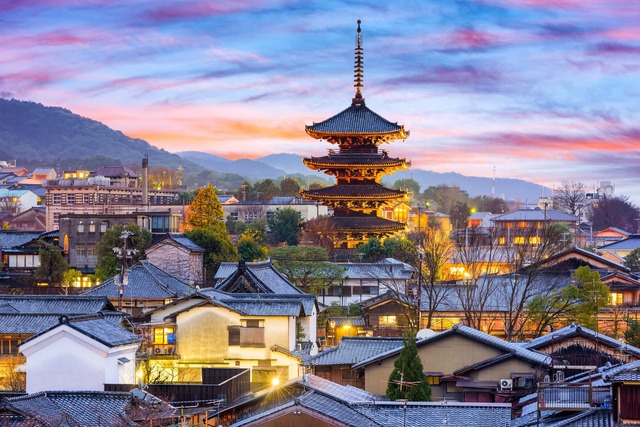Stadsbild över Kyoto, Japan – Higashiyamas historiska distrikt 