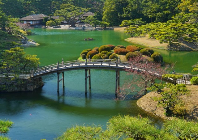 Engetsukyō-bron i Ritsurin-trädgården, Takamatsu