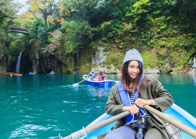 Roddbåt i Takachiho Gorge