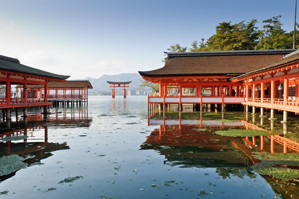 Miyajima, Hiroshima, Japan flytande helgedom