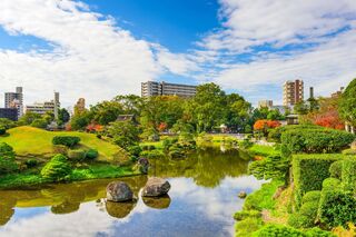 Suizenji-trädgården i Kumamoto på hösten 